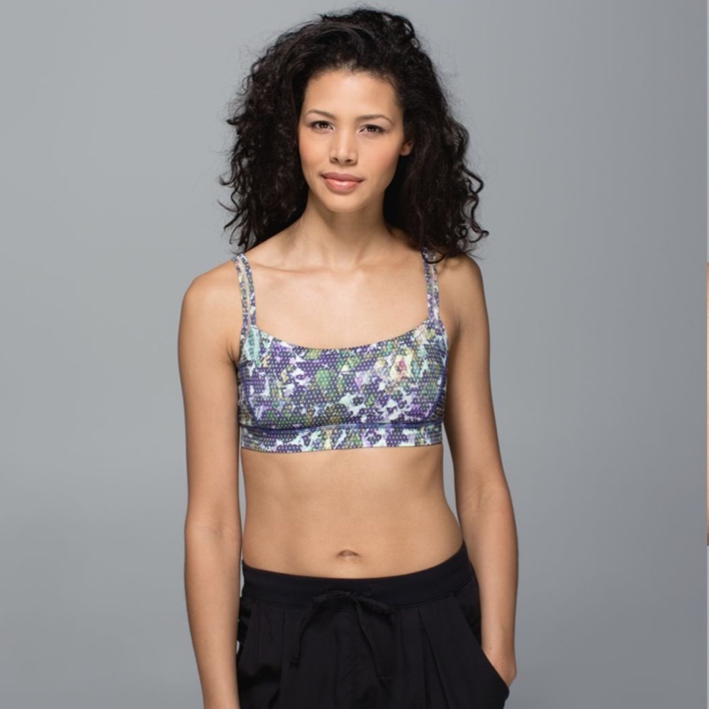 lululemon • floral sport white multi straight up bra